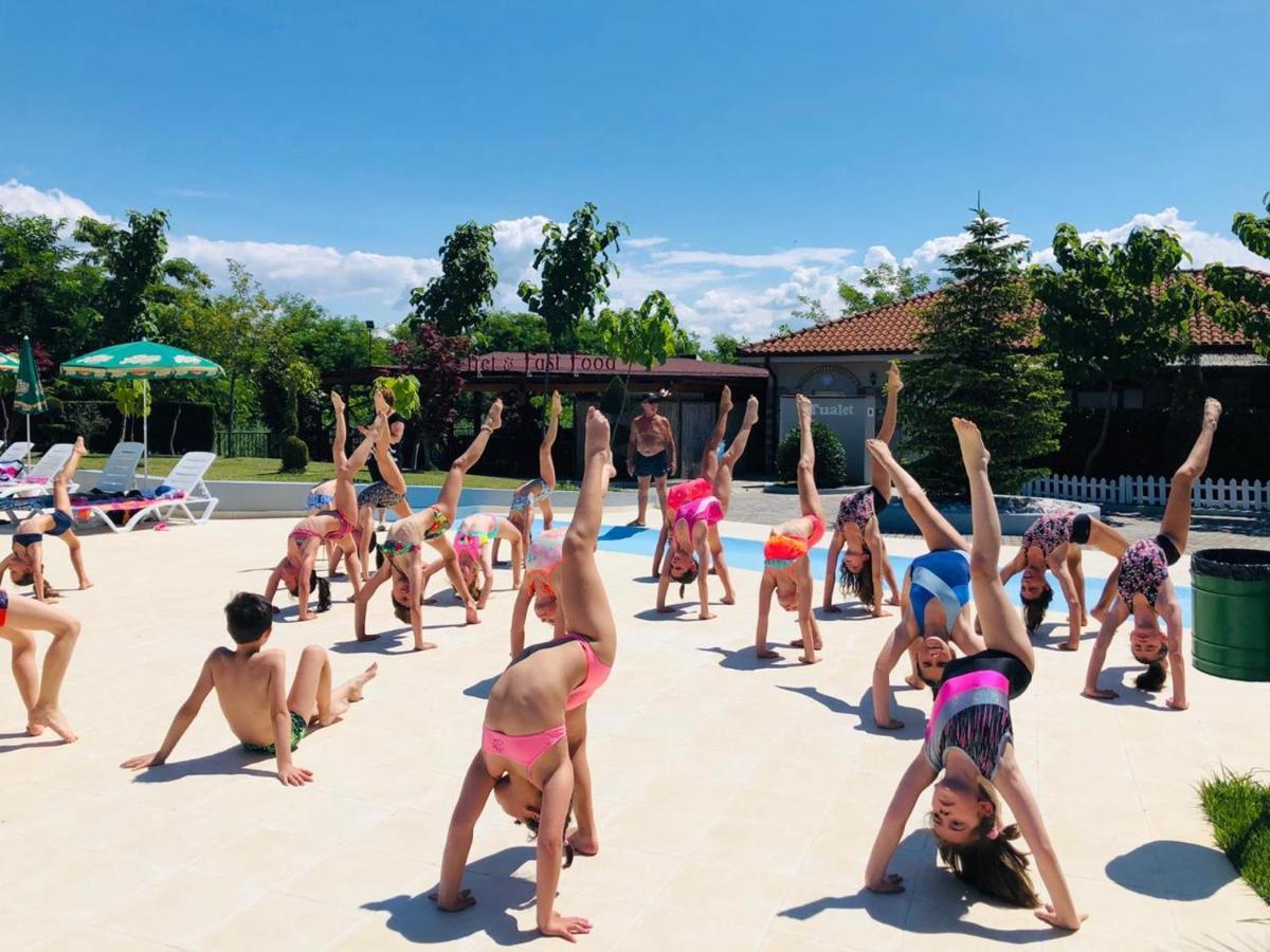 Gardenland Resort Bushat Экстерьер фото