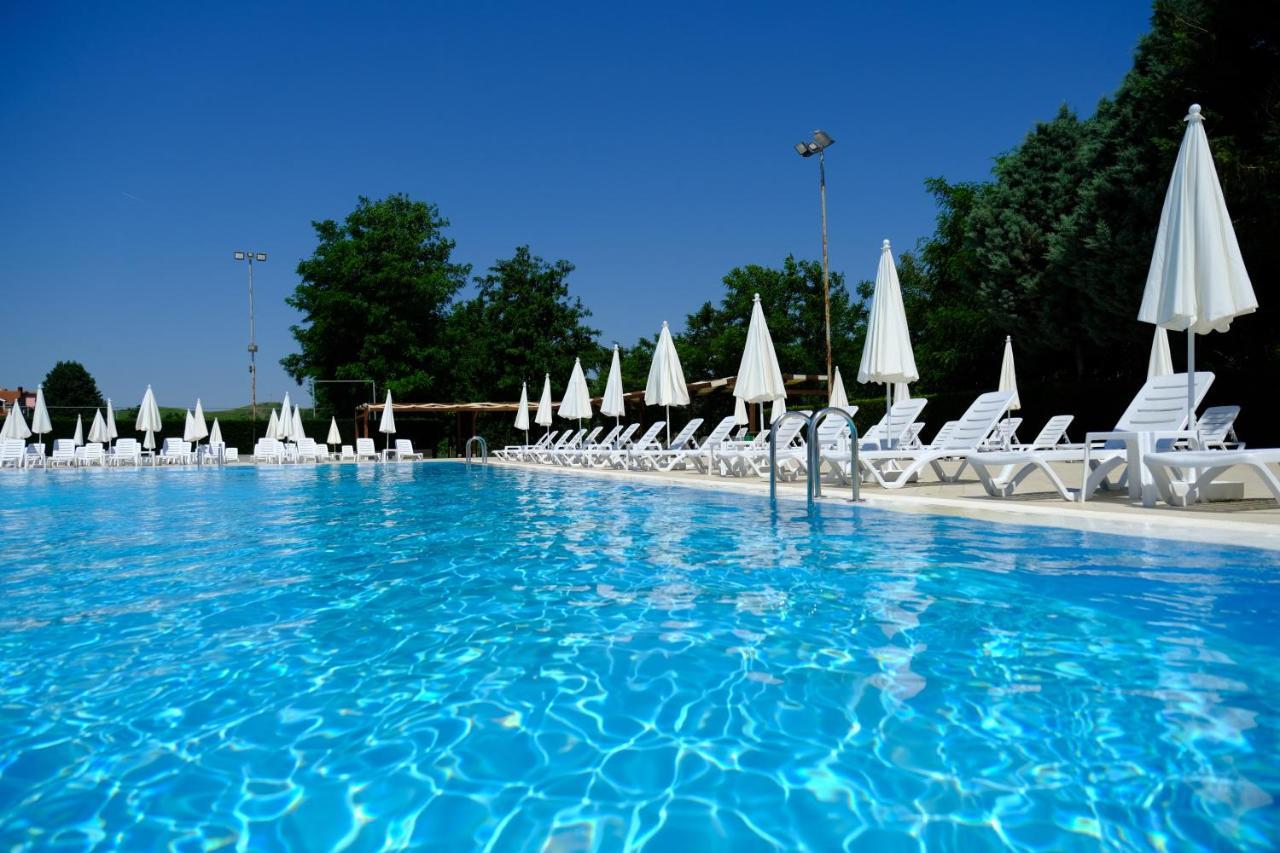 Gardenland Resort Bushat Экстерьер фото