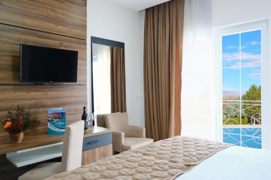 Gardenland Resort Bushat Экстерьер фото